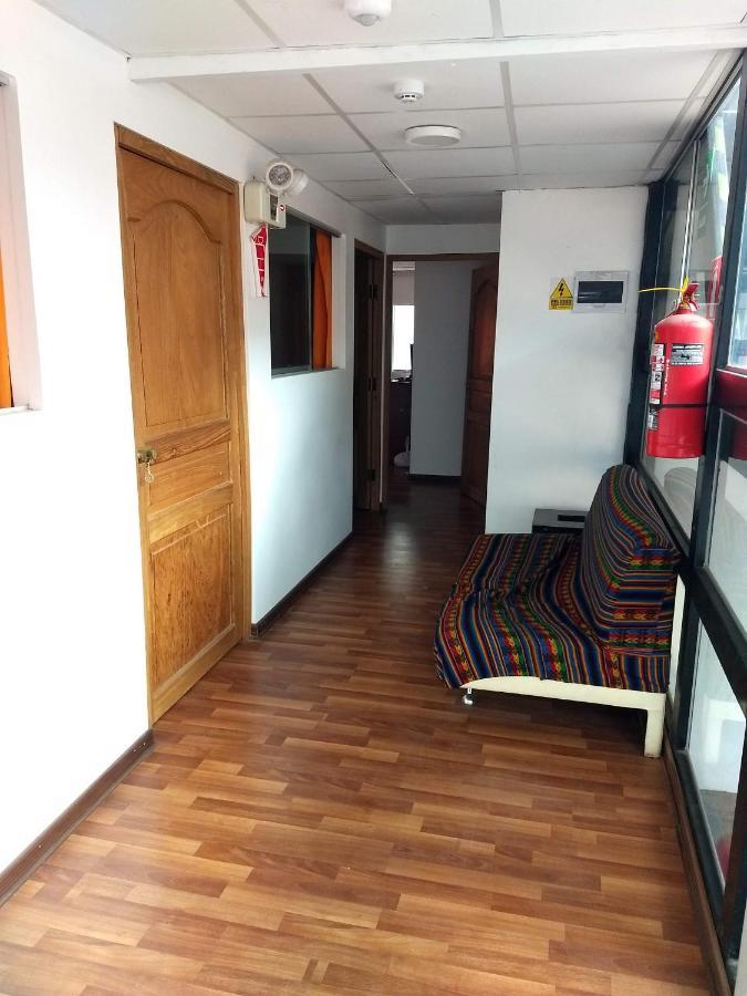 Chelitos Backpacker Hostel *