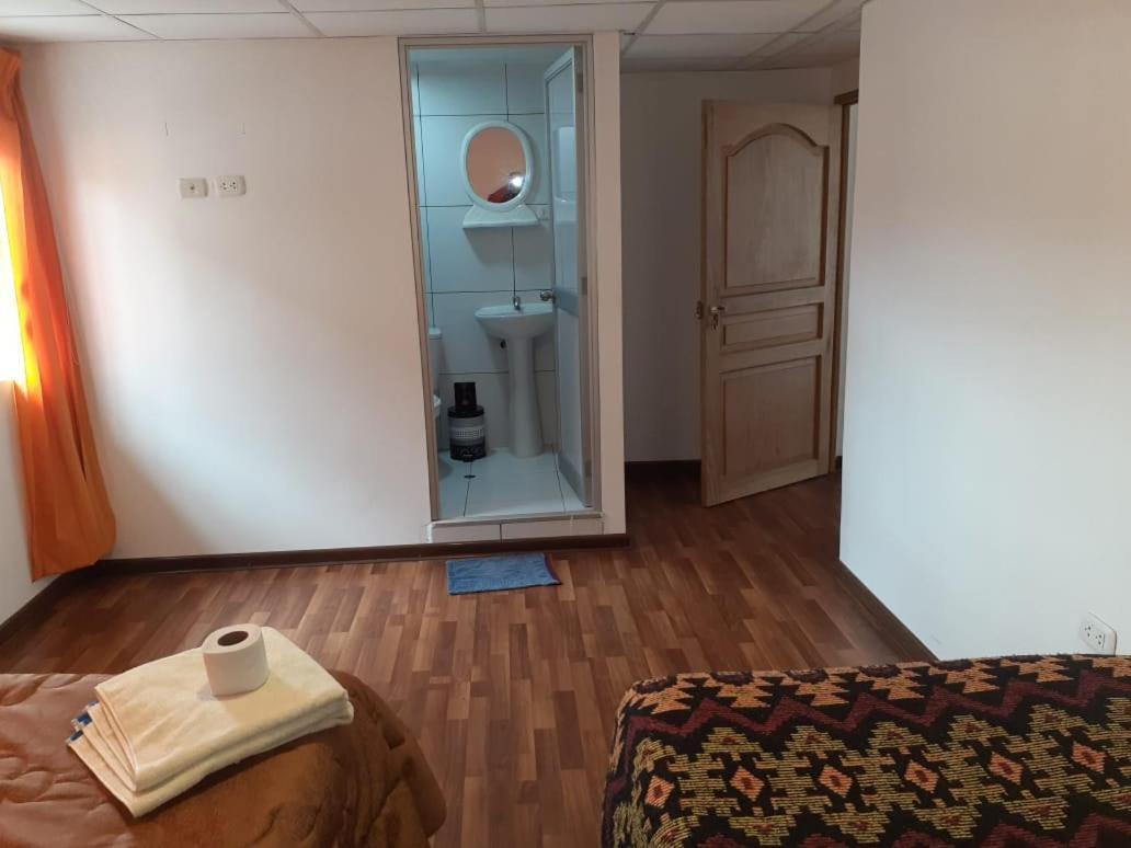 Hostal Chelitos Backpacker